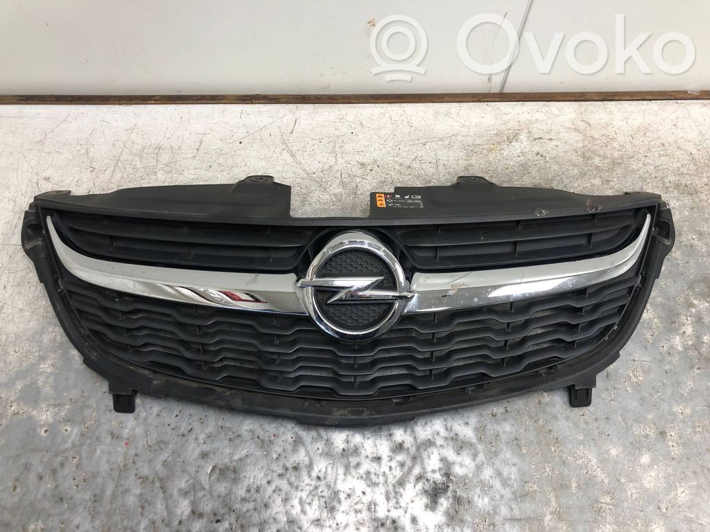 Opel Karl Front bumper upper radiator grill 