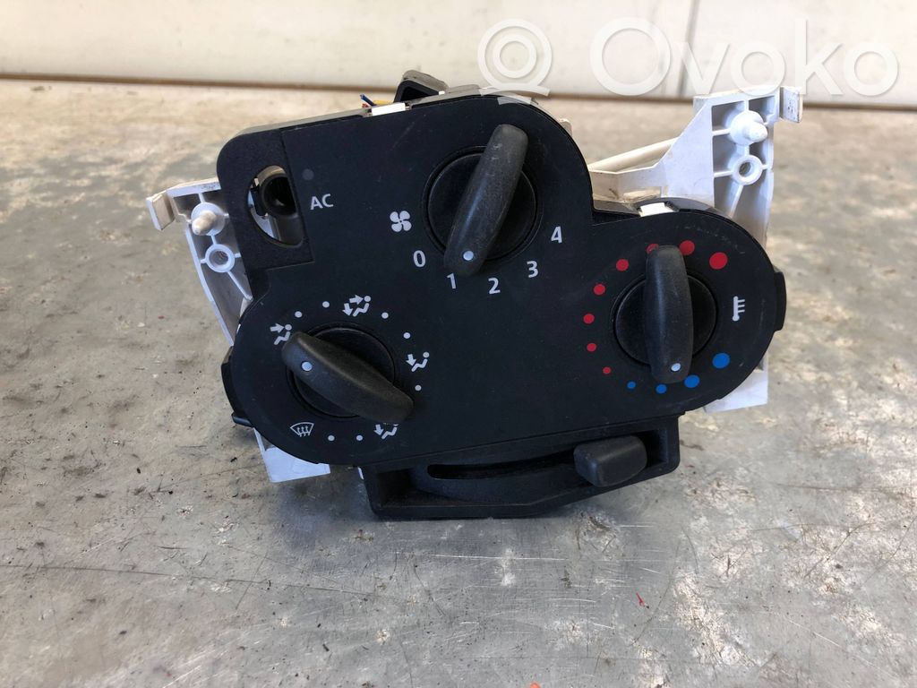 Dacia Logan I Climate control unit 