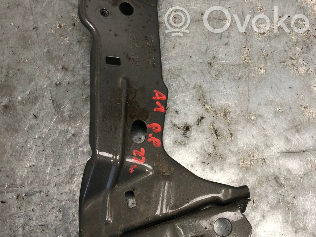 Audi A1 Fender mounting bracket 