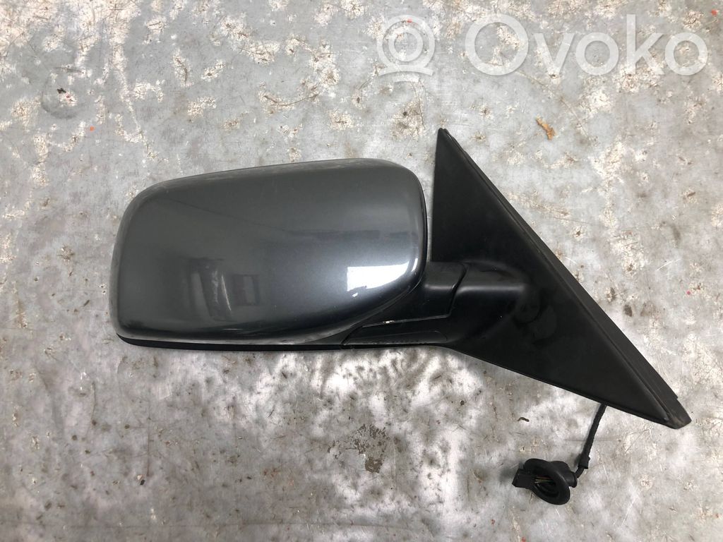 Front door electric wing mirror