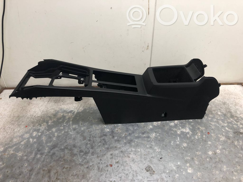 Volkswagen PASSAT B8 Tunel środkowy 