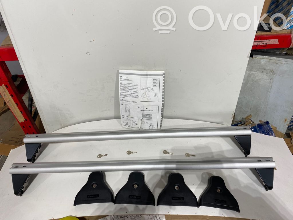 Opel Vectra C Katon poikittaiskiskot ”sarvilla” 