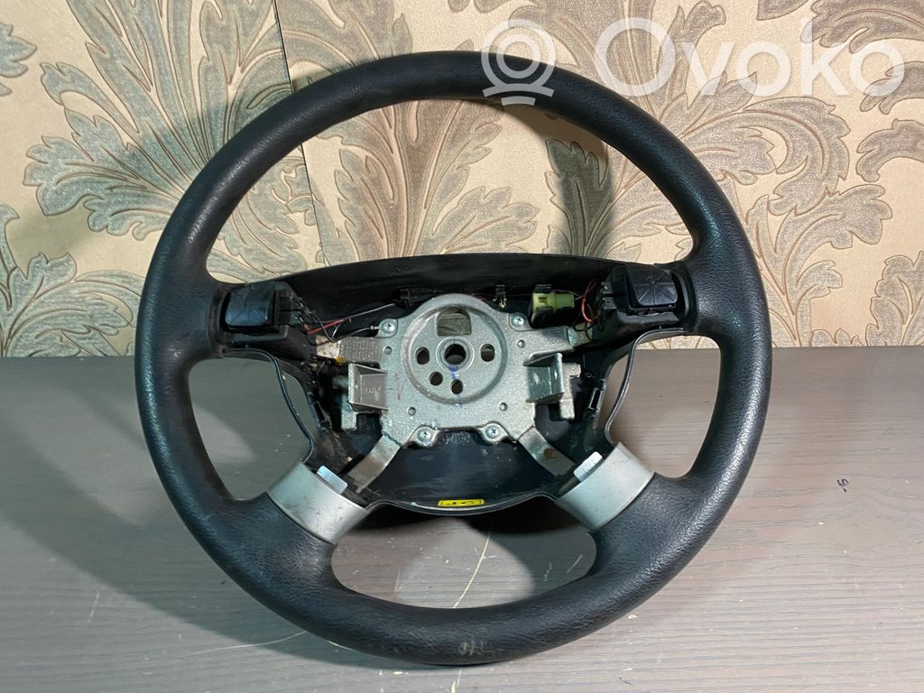 Chevrolet Lacetti Ohjauspyörä 