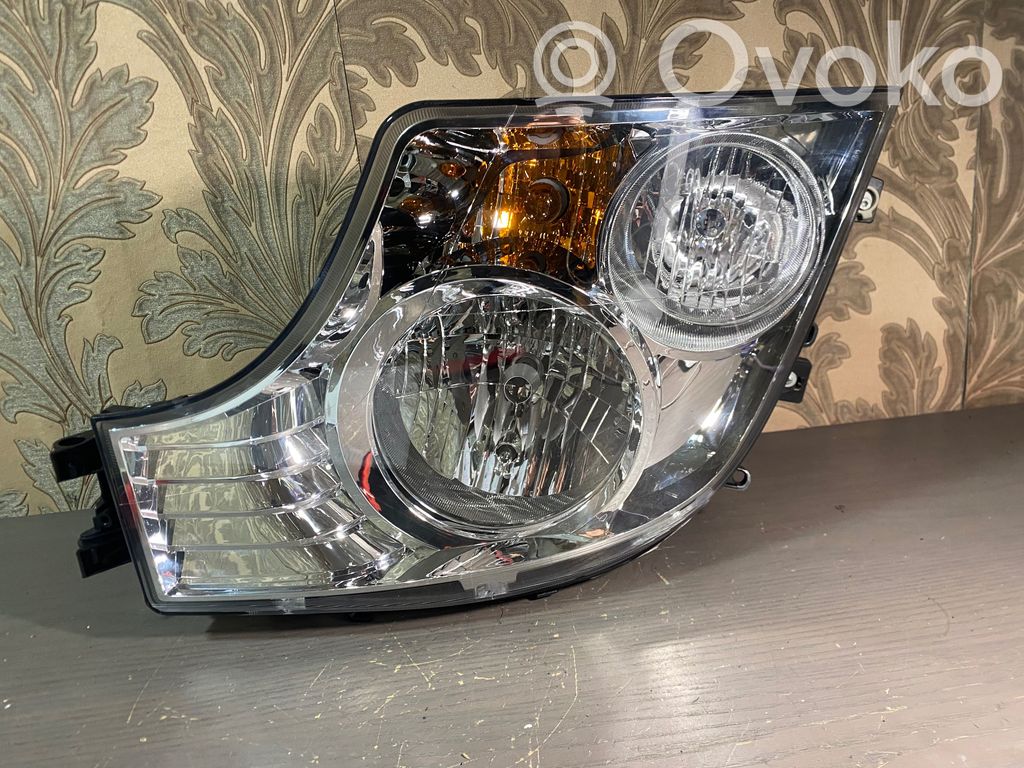 Mercedes-Benz Sprinter W906 Lampa przednia 