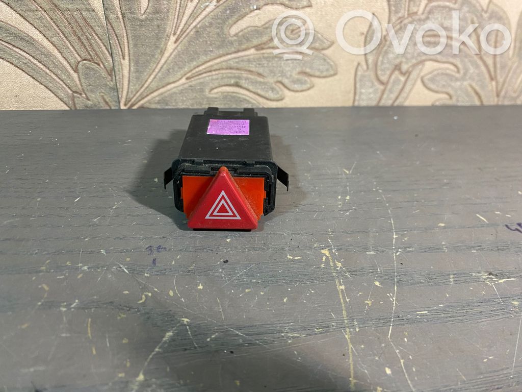 Audi A8 S8 D2 4D Hazard light switch 