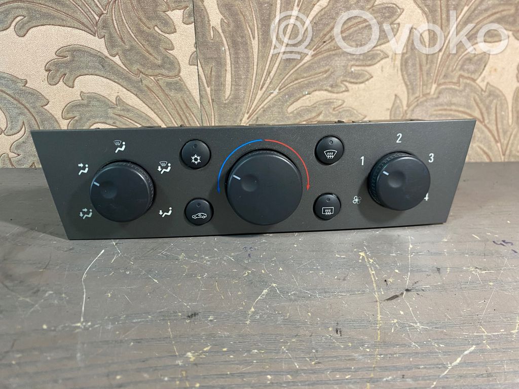 Opel Vectra C Climate control unit 