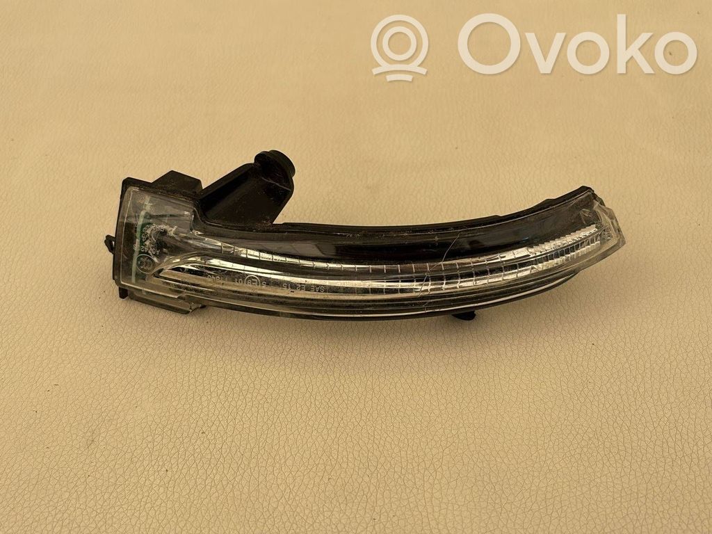 Renault Megane IV Mirror indicator light 