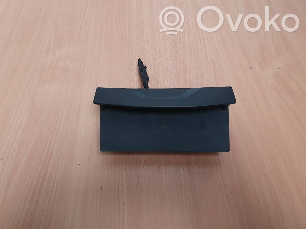 BMW 1 F40 Wireless charging module 