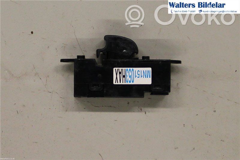 Mitsubishi Lancer Electric window control switch 