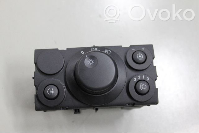 Opel Astra H Interrupteur d’éclairage 