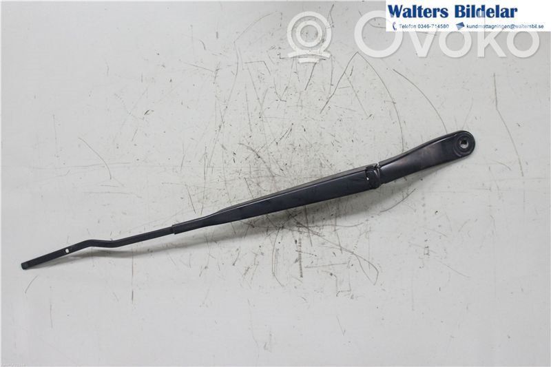 Citroen DS3 Front wiper blade arm 