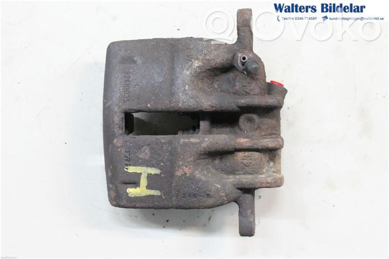 Front brake caliper   4401L3