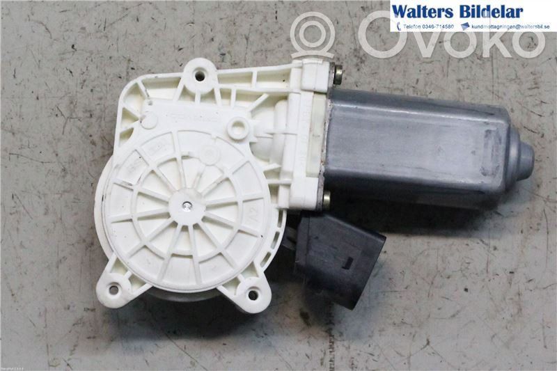 BMW 5 E60 E61 Front door window regulator motor 