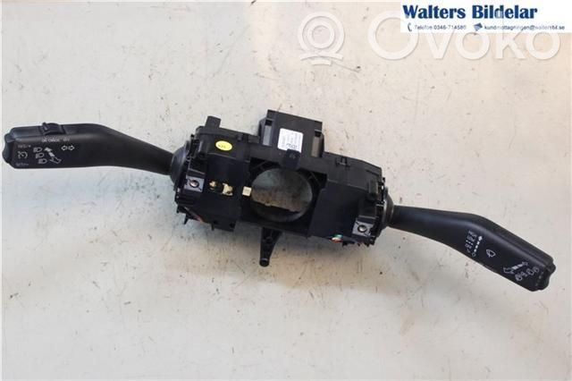 Volkswagen Up Interruptor/palanca de limpiador de luz de giro 