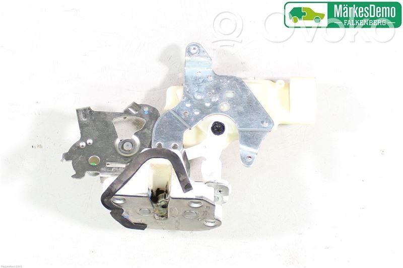 Isuzu D-Max Front door lock 