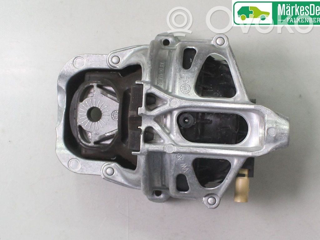 Engine mounting bracket   4M0199372FC,4M0199372FC,4M0199372FC