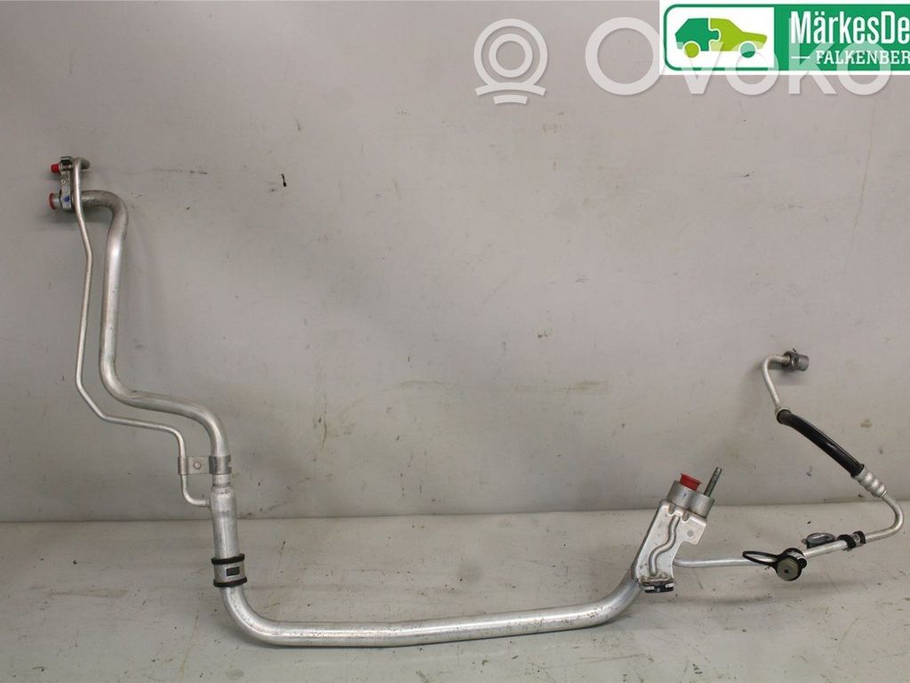 Ilmastointilaitteen putki (A/C)   68232468AC,68232468AC