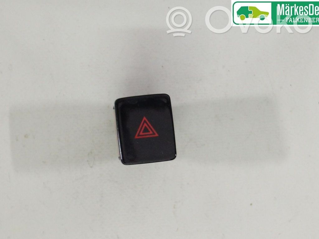 Nissan Note (E12) Hazard light switch 