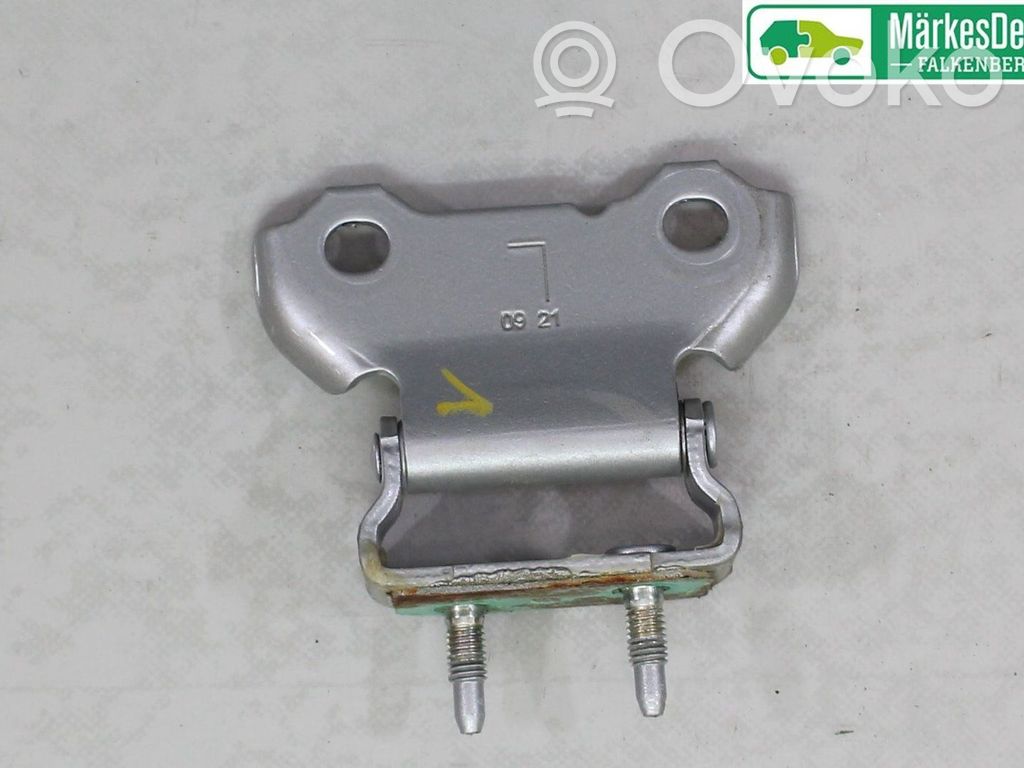 Toyota Corolla E210 E21 Tailgate/trunk/boot hinge 