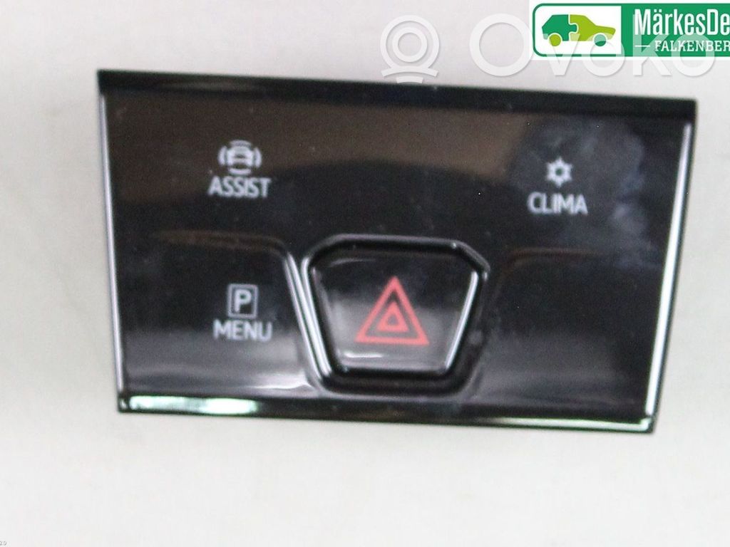 Volkswagen Golf VIII Przycisk świateł awaryjnych 