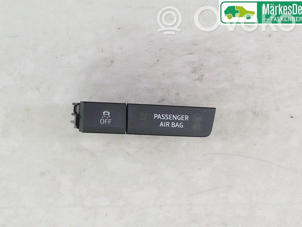 Seat Leon (5F) ESP (stability program) switch 