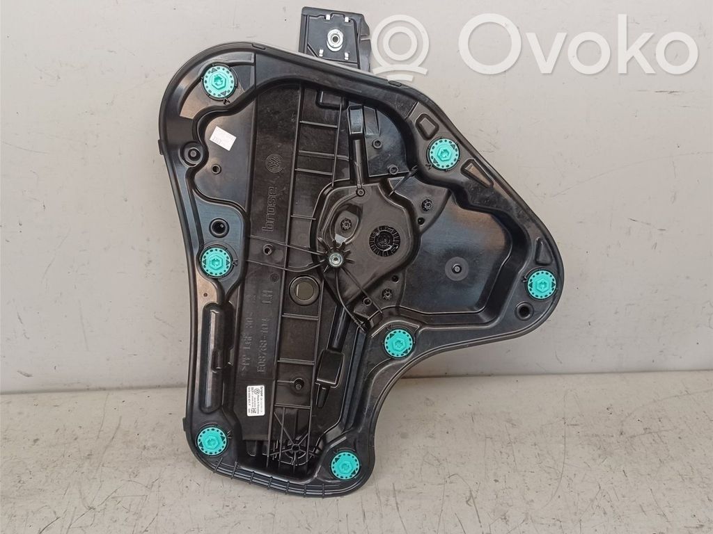 Volkswagen Golf VIII Meccanismo di sollevamento del finestrino anteriore senza motorino 