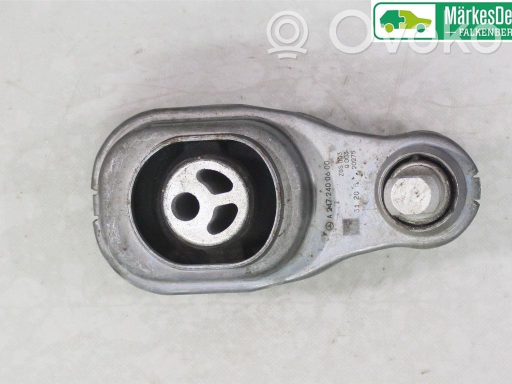 Mercedes-Benz A W177 Engine mounting bracket 