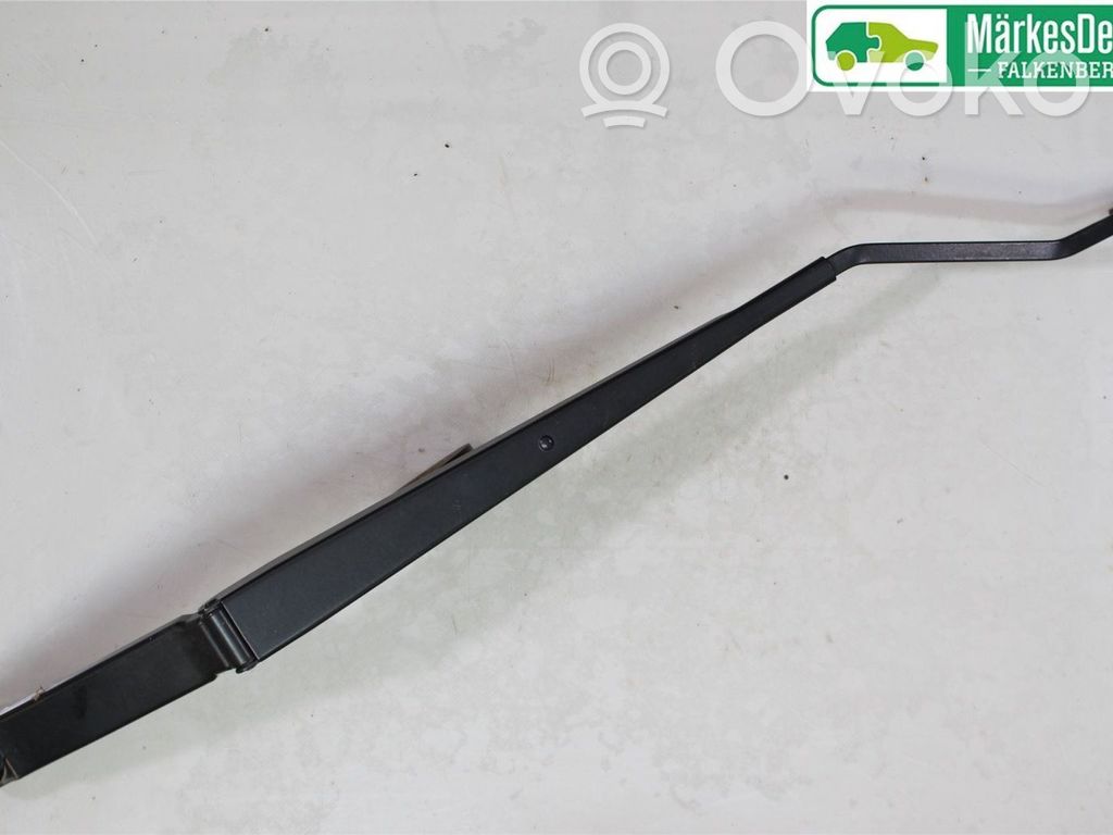 Toyota GT 86 Front wiper blade arm 