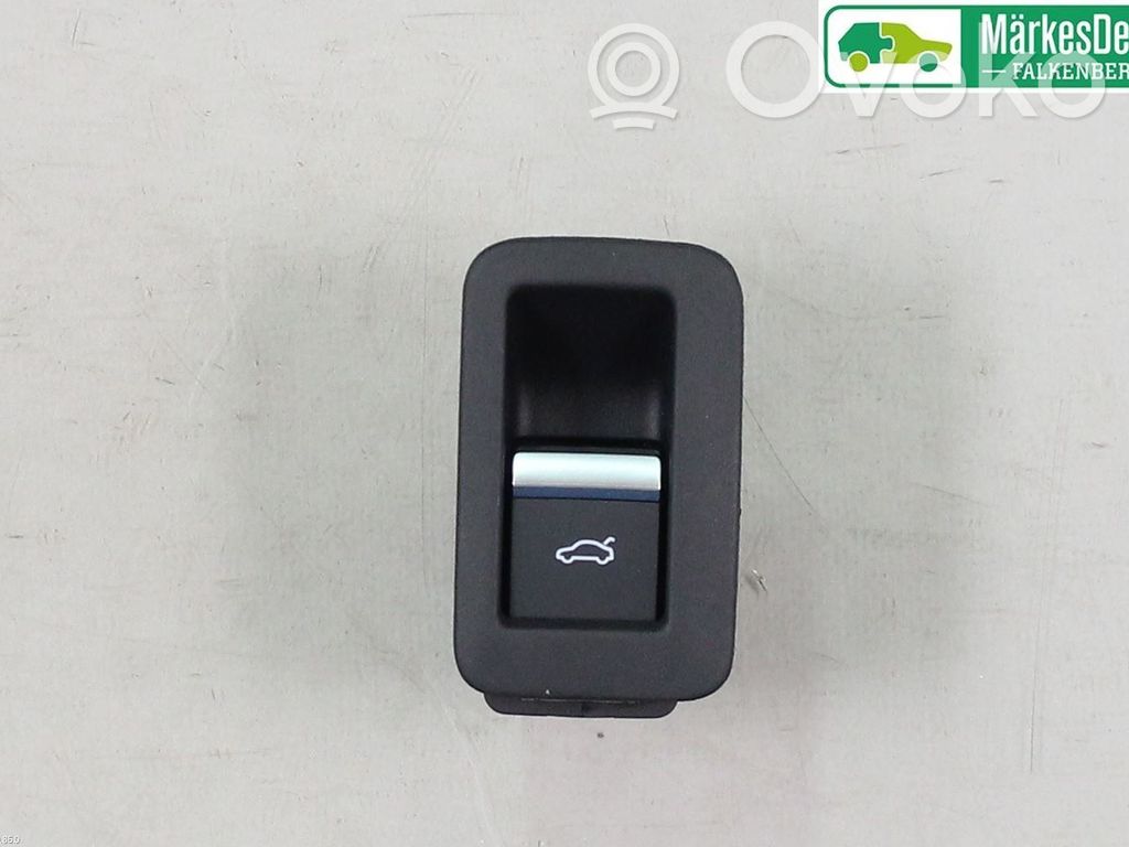 Audi A4 S4 B9 8W Tailgate/boot open switch button 
