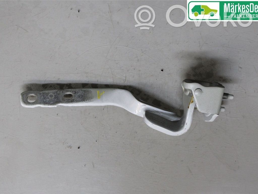 Audi A1 Aizmugurējā pārsega eņģe (-ess) 