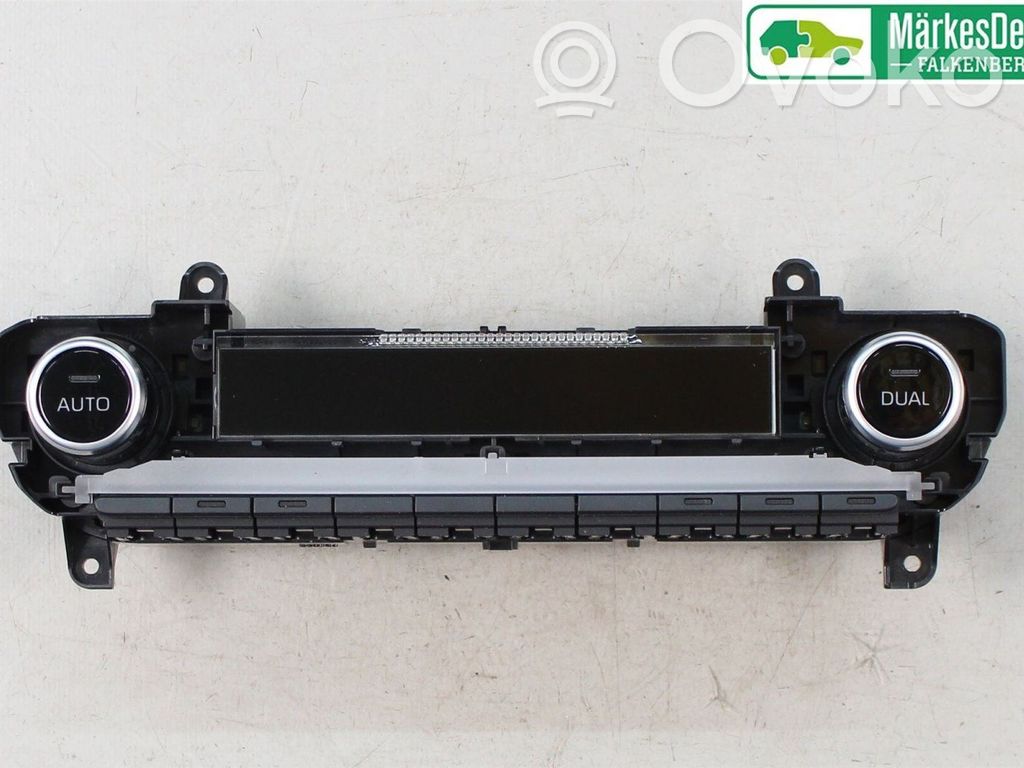 Toyota Yaris XP210 Unitate control climatizare 