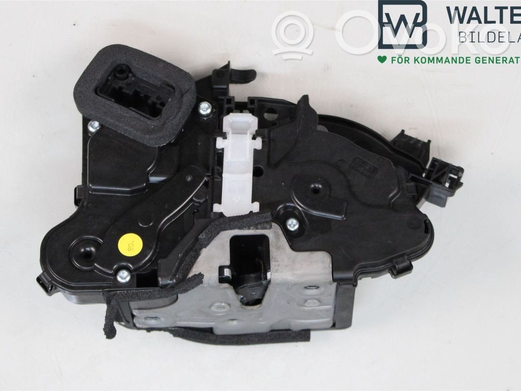 Volkswagen Golf VIII Cerradura de puerta delantera