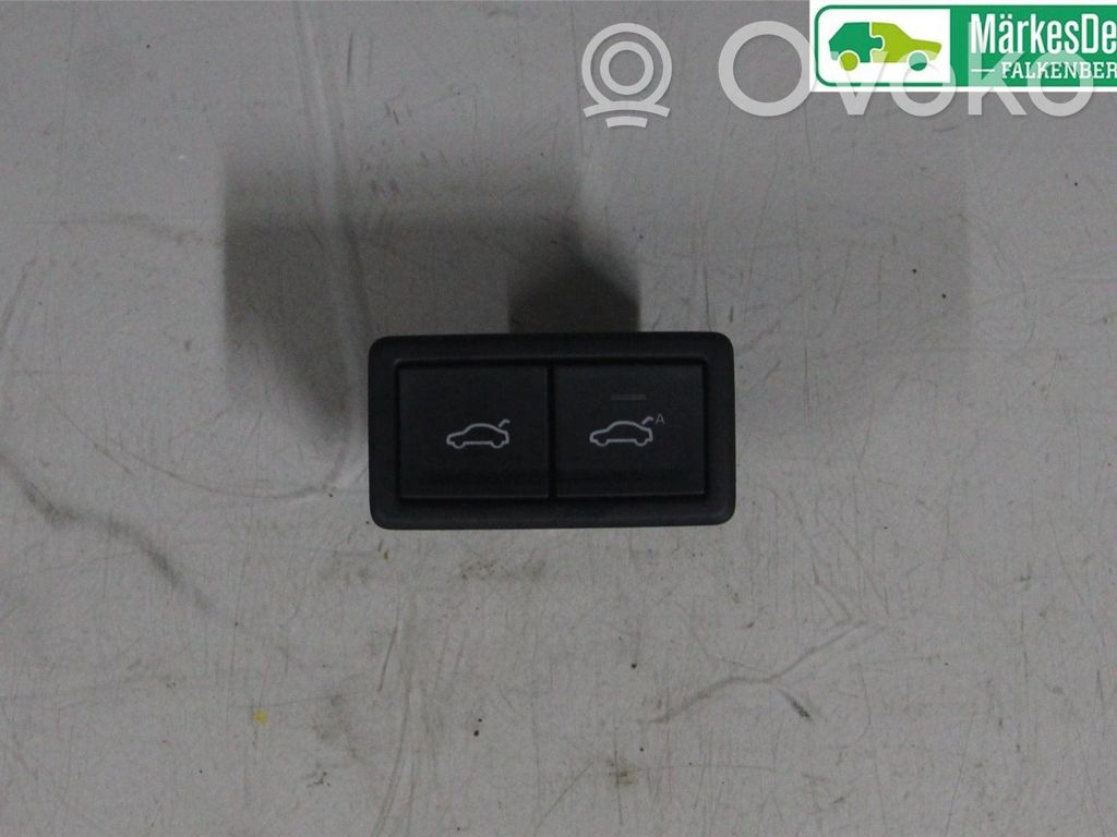 Volkswagen PASSAT B8 Botón interruptor de maletero abierto