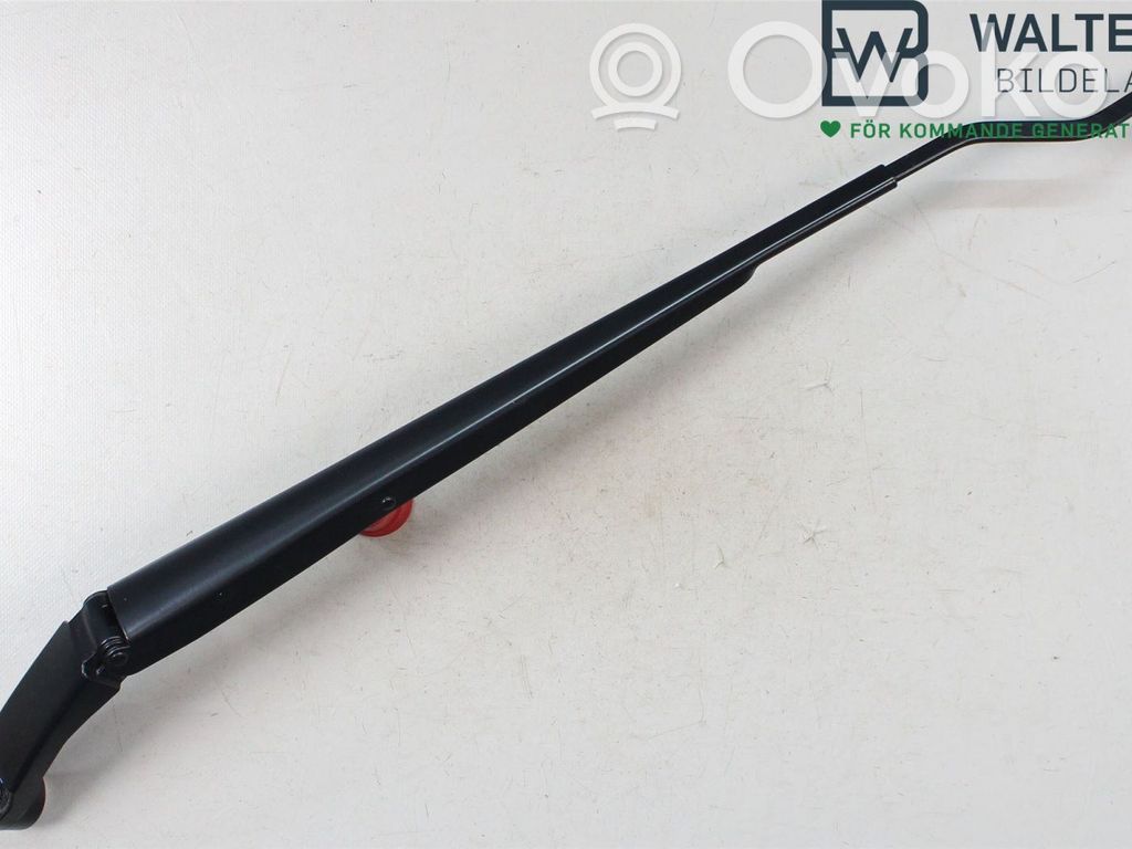 Toyota Yaris XP210 Braccio della spazzola tergicristallo anteriore