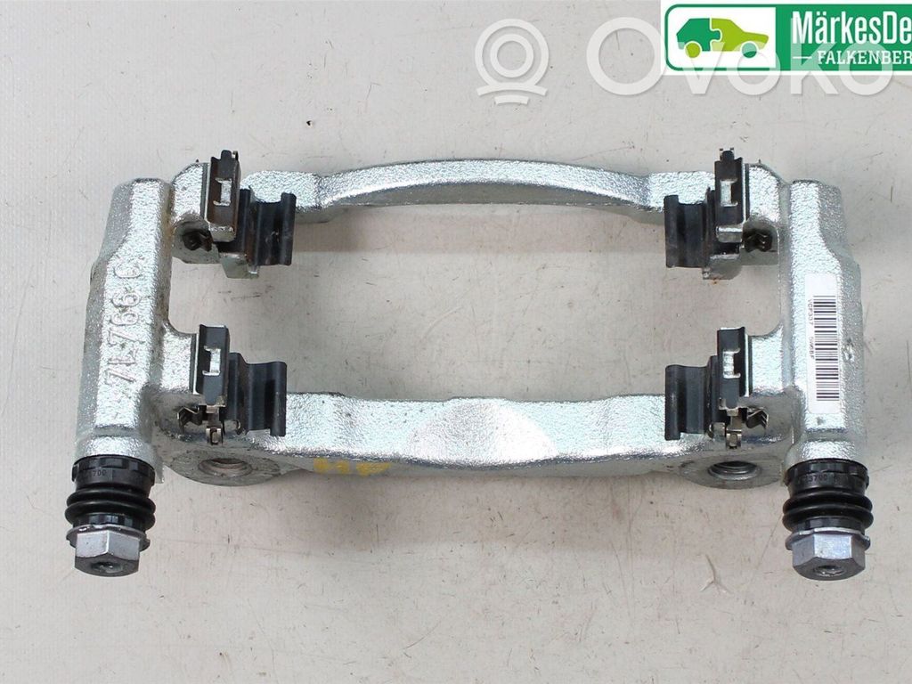 Volkswagen Golf VIII Supporto della pinza del freno anteriore 