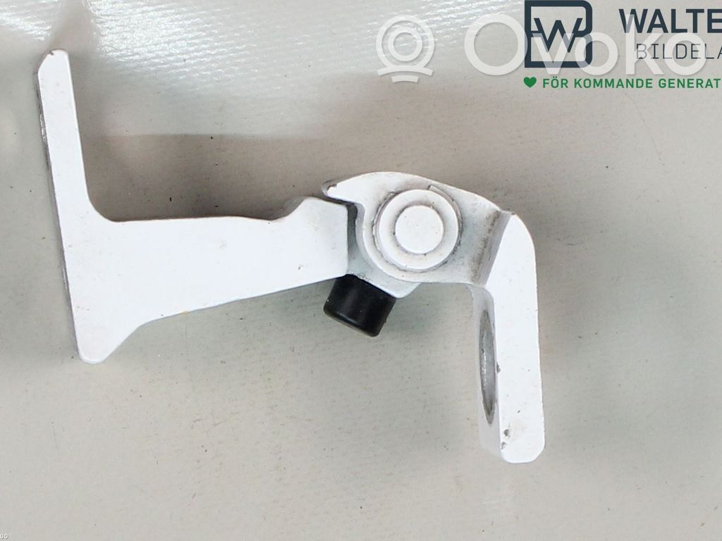 Volkswagen Golf VIII Cerniera inferiore della portiera anteriore 