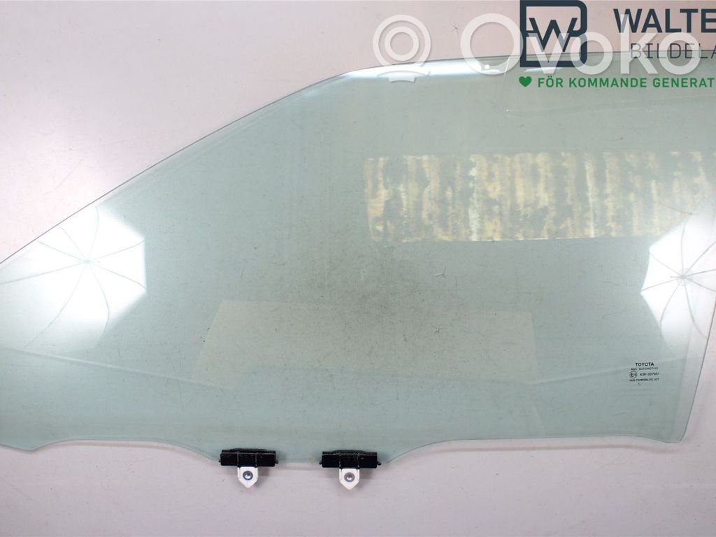 Toyota Yaris Cross Szyba drzwi przednich 