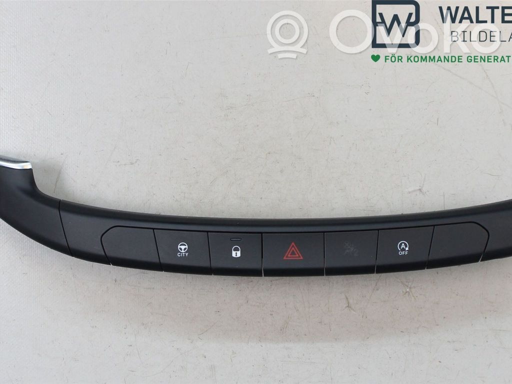 Fiat Tipo Hazard light switch 