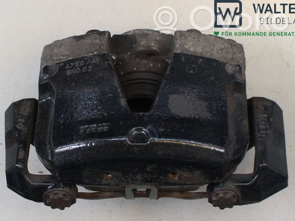 Audi A4 S4 B8 8K Zacisk hamulcowy przedni 