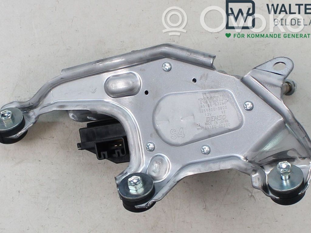 Toyota Yaris Cross Silniczek wycieraczki szyby tylnej 