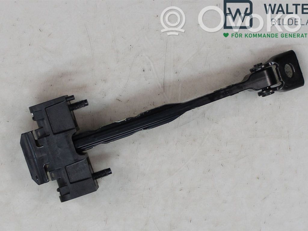 Mercedes-Benz C W206 Etuoven pidätin 