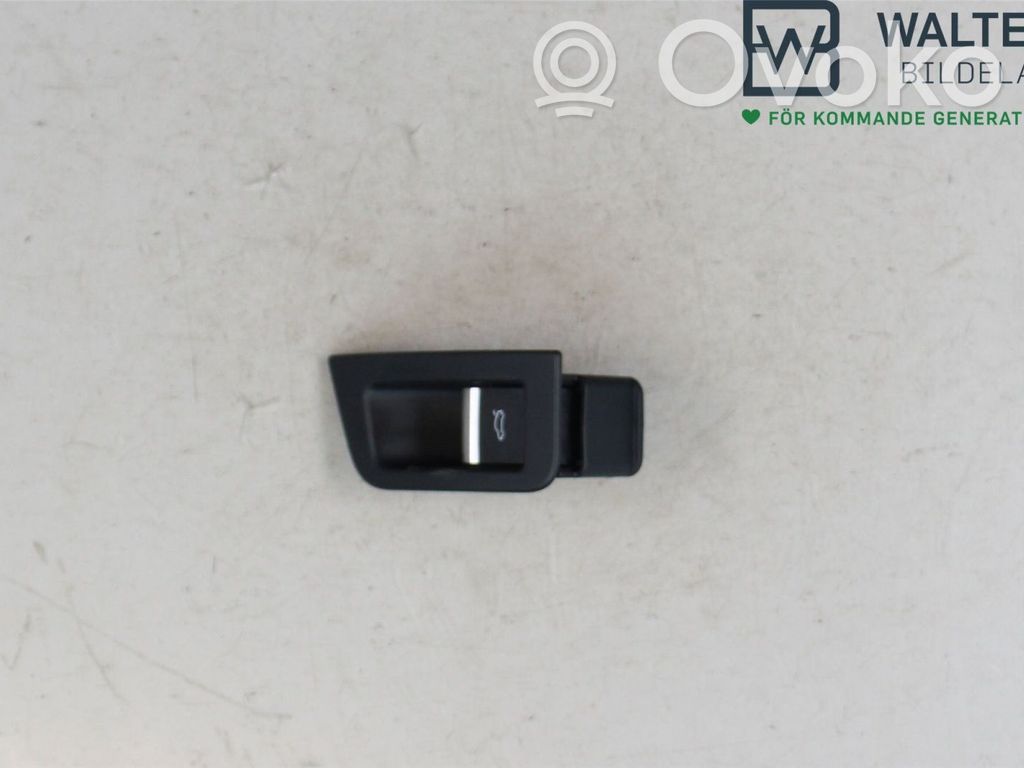 Audi Q8 Tailgate/boot open switch button 