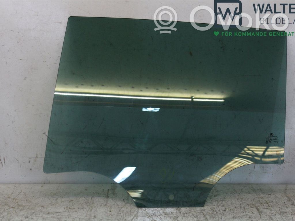 Skoda Scala Szyba drzwi tylnych 