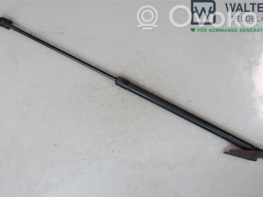 Nissan Note (E12) Tailgate strut 