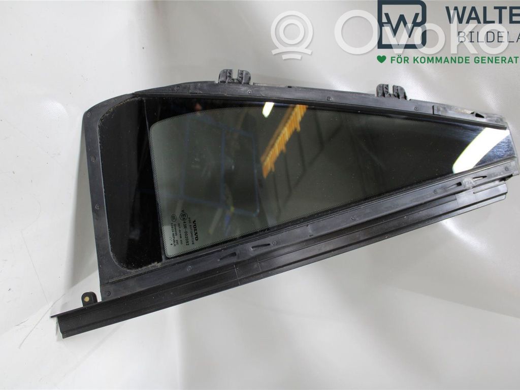 Volvo XC90 Ventanilla de ventilación de la puerta trasera 