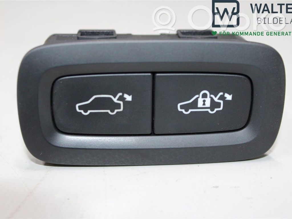 Tailgate/boot open switch button   31674801,31376890,31376890