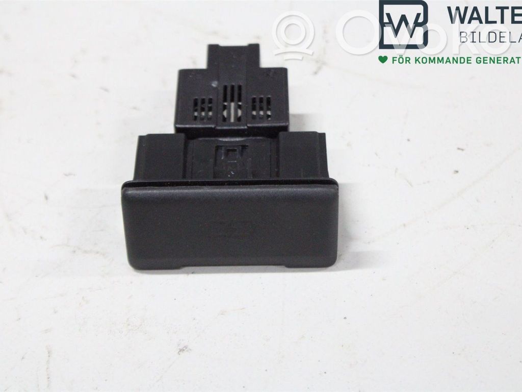 Volkswagen Transporter - Caravelle T7 Enchufe conector USB 