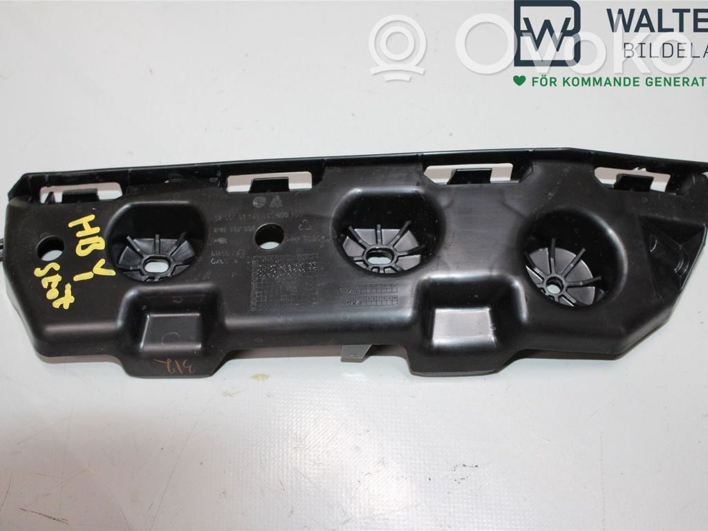 Skoda Fabia Mk4 (6VA) Uchwyt / Mocowanie zderzaka tylnego 