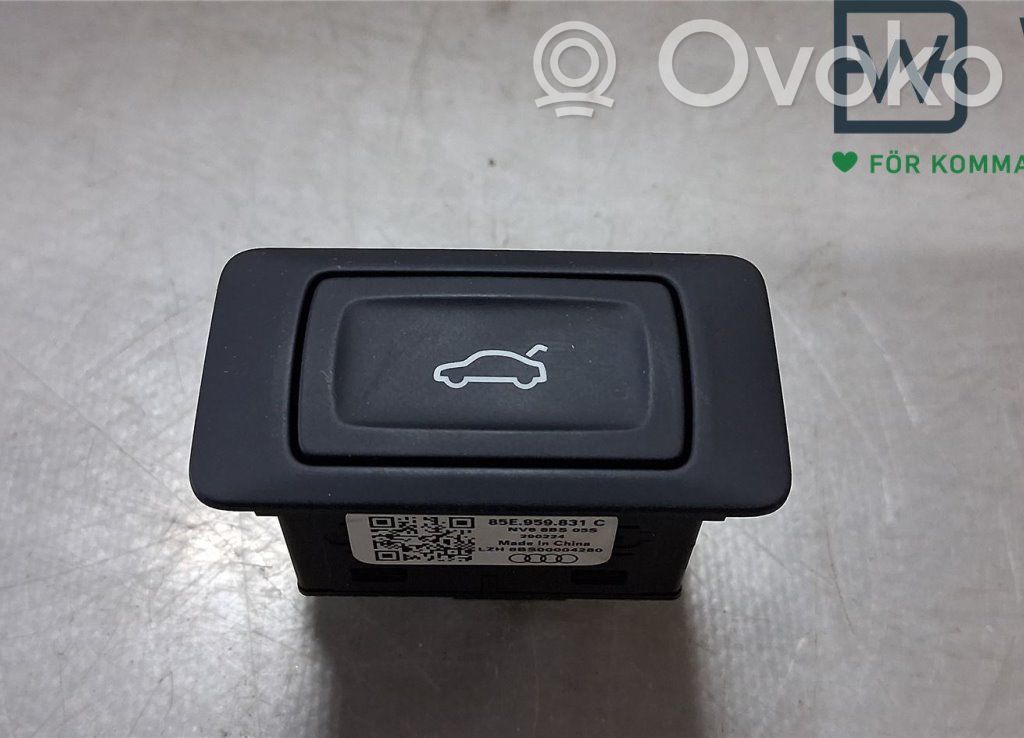 Audi A6 S6 C8 4K Tailgate/boot open switch button 