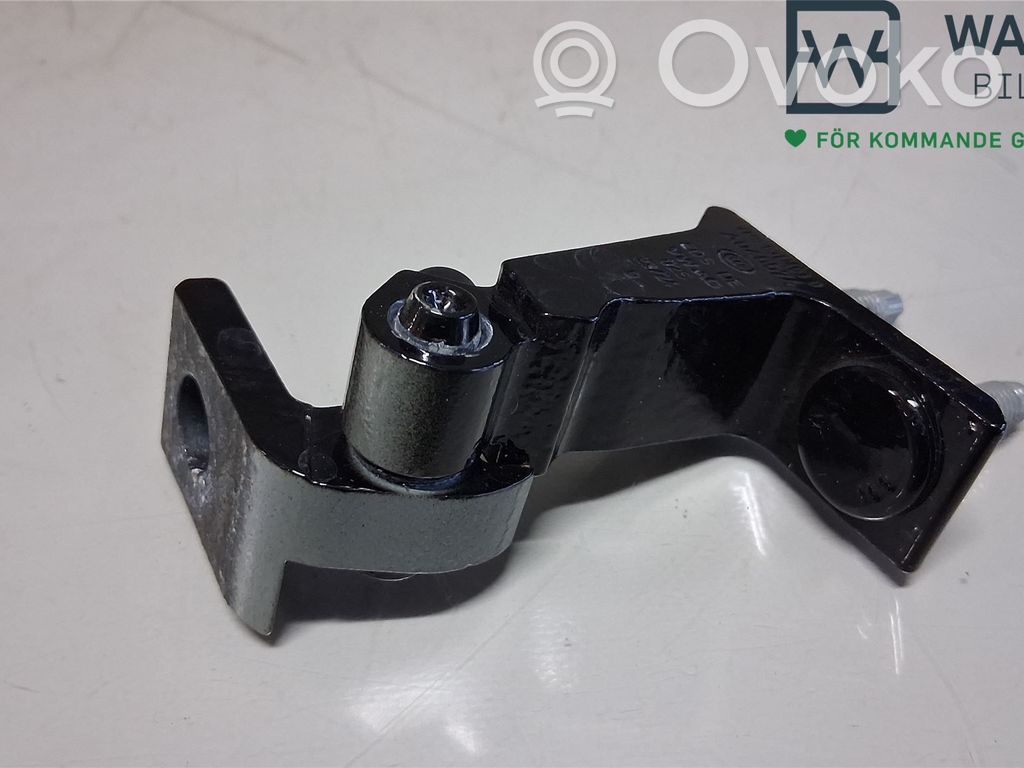 Audi Q8 Rear door upper hinge 